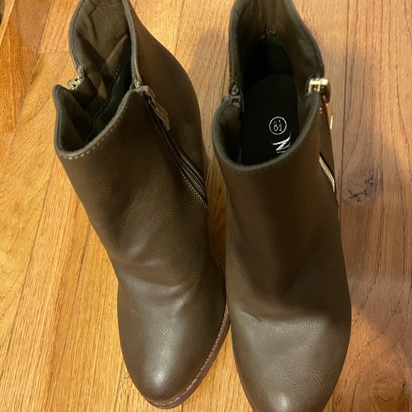 Military Booties with side zipper - Picture 4 of 5